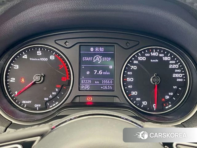 Audi Q2L 2021 Темно-серый из Китая, фото 2