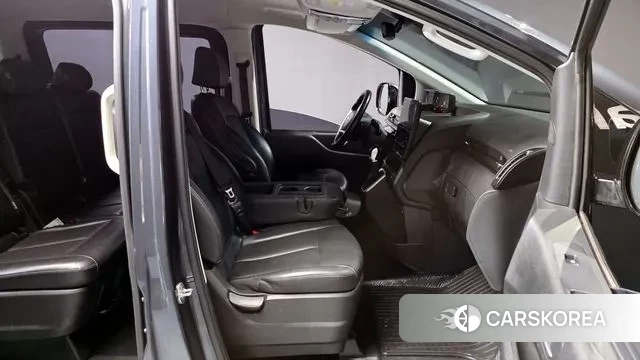 Hyundai Staria 2021 Серый из Кореи, фото 2