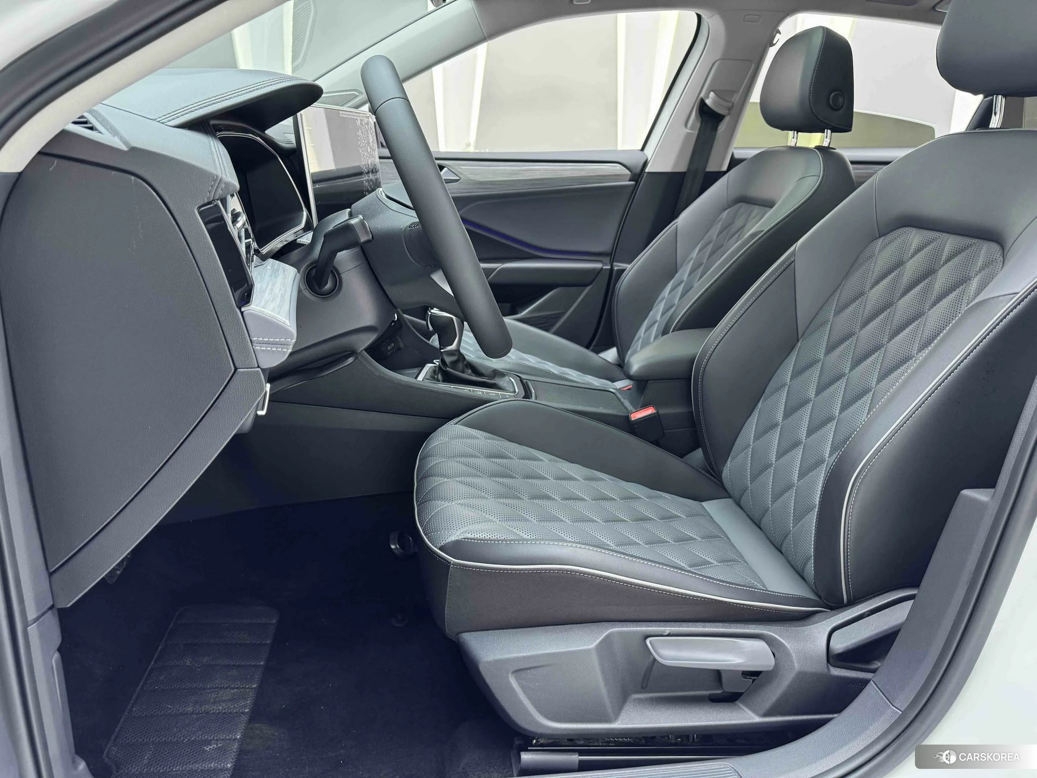 Volkswagen Sagitar 2022 Белый из Китая, фото 2