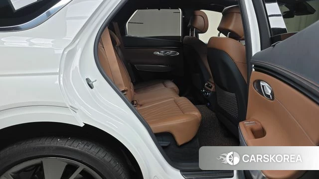 Genesis GV70 2024 Белый из Кореи, фото 2