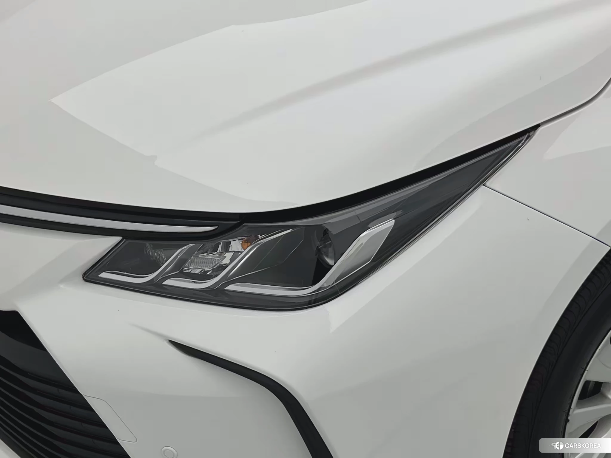 Toyota Corolla 2021 Белый из Китая, фото 2