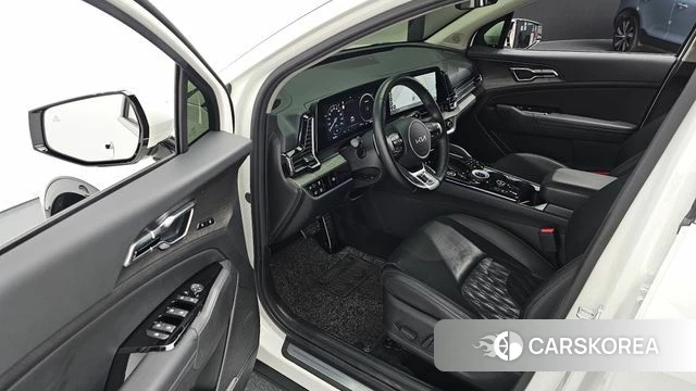 Kia Sportage 5th Generation Hybrid 2023 Белый из Кореи, фото 2