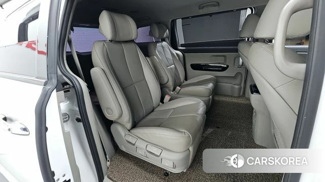 Kia The New Carnival 2018 Белый из Кореи, фото 2