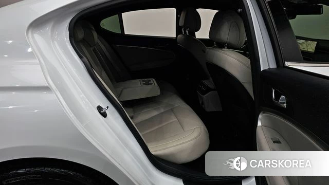 Genesis The New G70 2022 Белый из Кореи, фото 2
