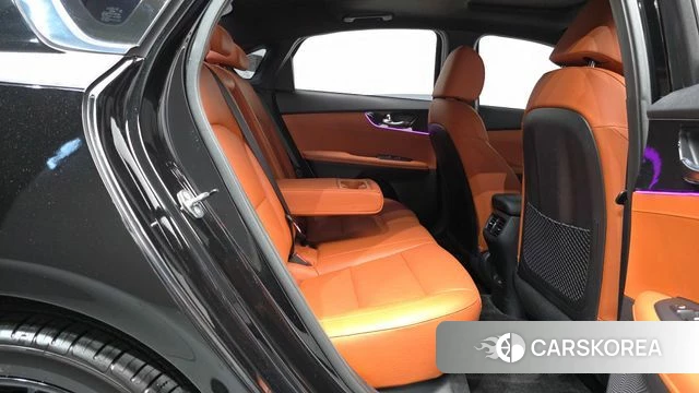 Kia The New K3 2nd generation 2024 Черный из Кореи, фото 2