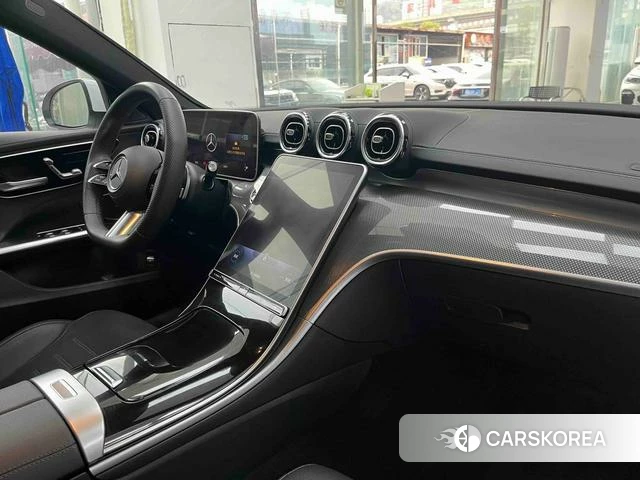 Mercedes-Benz Class C 2022 Белый из Китая, фото 2