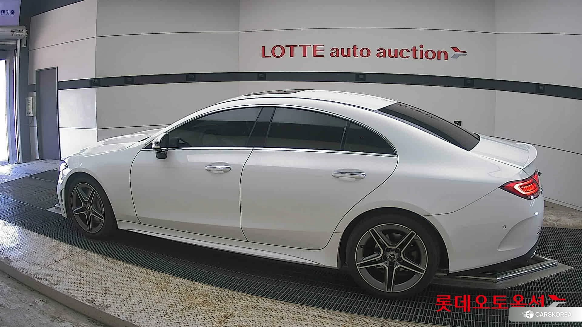 Mercedes-Benz Mercedes-Benz CLS300 d 4MATIC 2022 149-POLAR WHITE (BENZ) из Кореи, фото 2