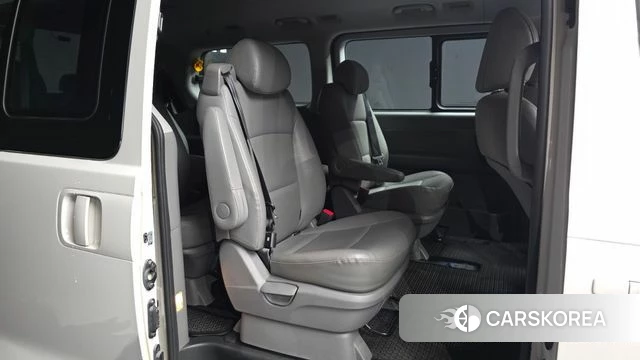 Hyundai The New Grand Starex 2018 Белый из Кореи, фото 2