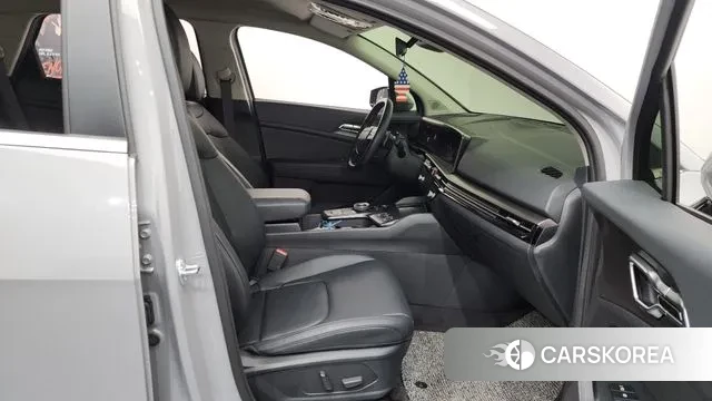 Kia The New Sportage 5th Generation 2025 Серебряный из Кореи, фото 2