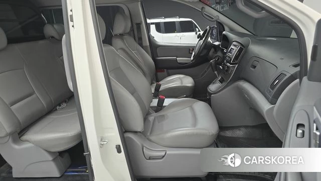 Hyundai The New Grand Starex 2019 Белый из Кореи, фото 2