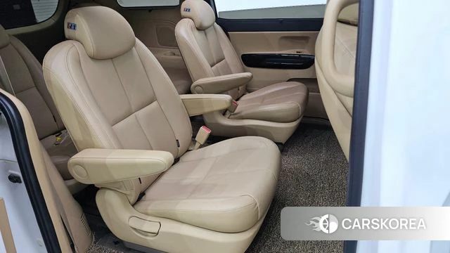Kia The New Carnival 2018 Белый из Кореи, фото 2