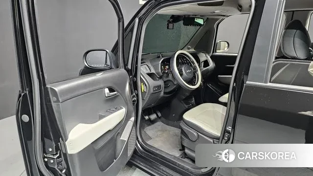 Kia The New Kia Ray 2023 Черный из Кореи, фото 2