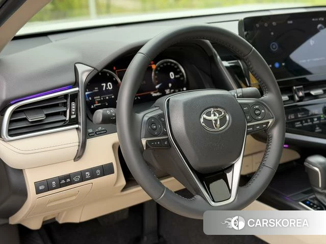 Toyota Camry 2024 Белый из Китая, фото 2