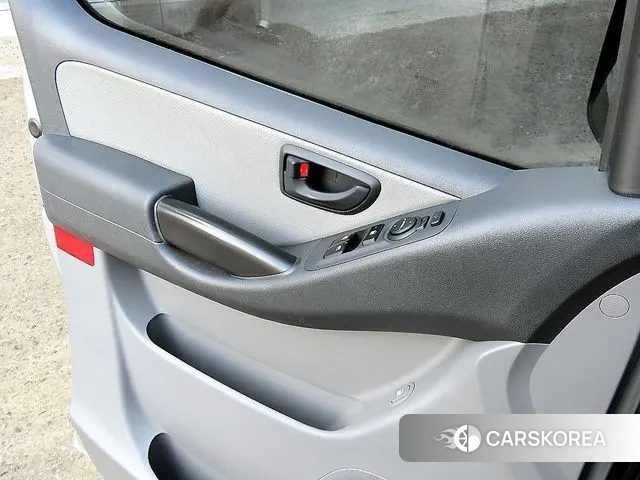 Hyundai The New Grand Starex 2021 Серебряный из Кореи, фото 2