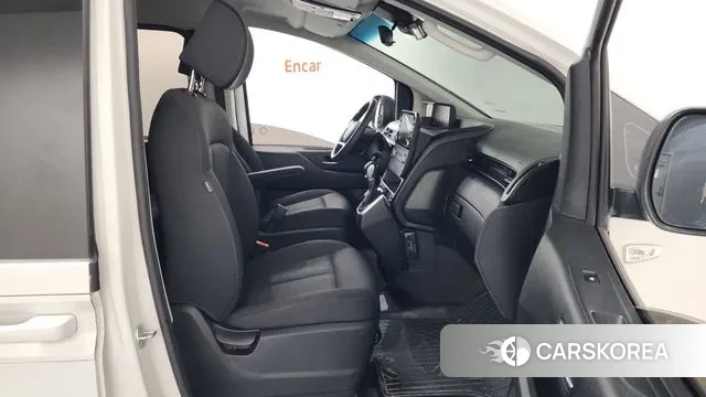 Hyundai Staria 2022 Белый из Кореи, фото 2