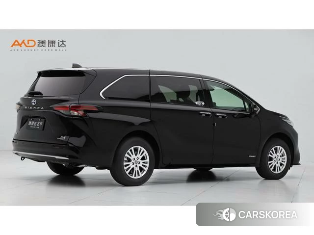 Toyota Saina 2022 Черный из Китая, фото 2