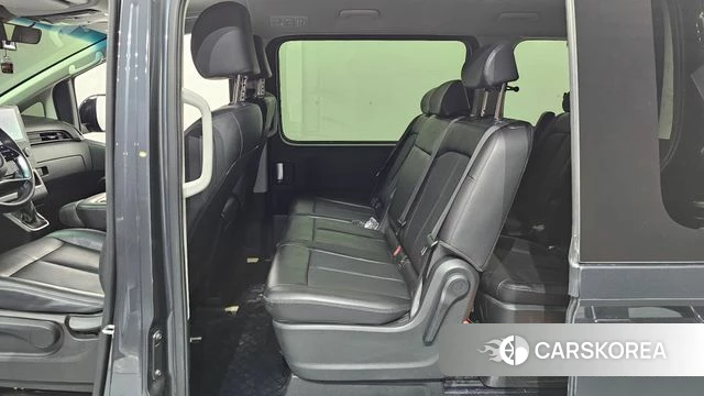 Hyundai Staria 2023 Серый из Кореи, фото 2