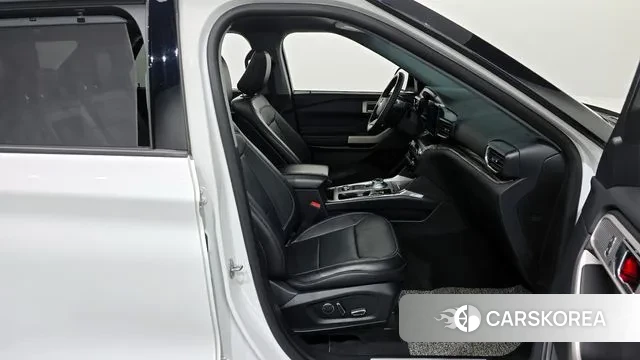 Ford Explorer 6th Generation 2020 Белый из Кореи, фото 2