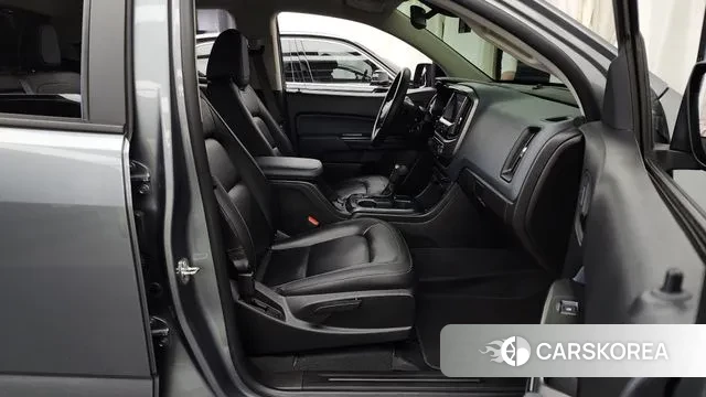 Chevrolet (GM Daewoo) Real New Colorado 2021 Серый из Кореи, фото 2