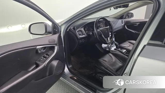 Volvo V40 2018 Серебряный из Кореи, фото 2