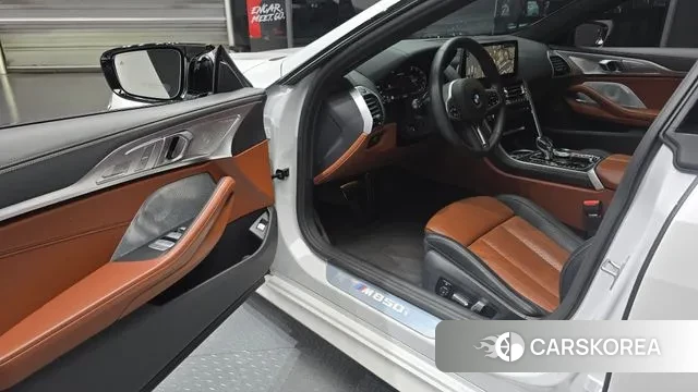 BMW 8 Series (G15) 2025 Белый из Кореи, фото 2