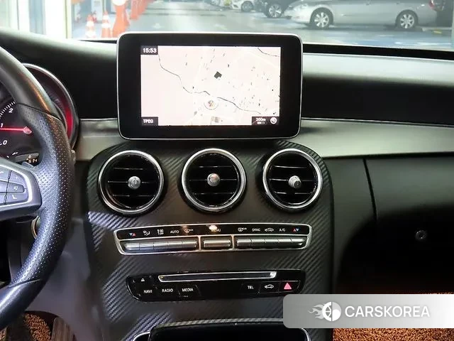 Mercedes-Benz C-Class W205 2018 Белый из Кореи, фото 2