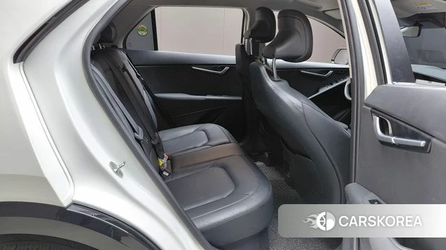 Kia Di Ol Nu Niro 2022 Белый из Кореи, фото 2