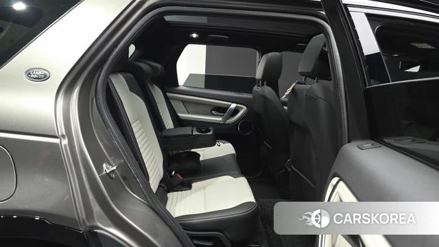 Land Rover Discovery Sports 2nd Generation 2024 Песочный из Кореи, фото 2