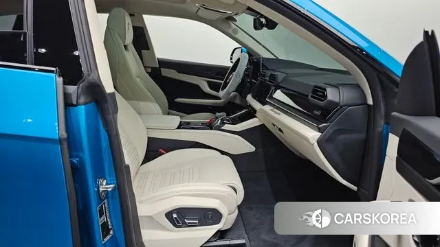 Lamborghini Urus 2025 Синий из Кореи, фото 2