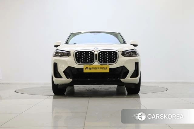 BMW X4 2022 Белый из Китая, фото 2