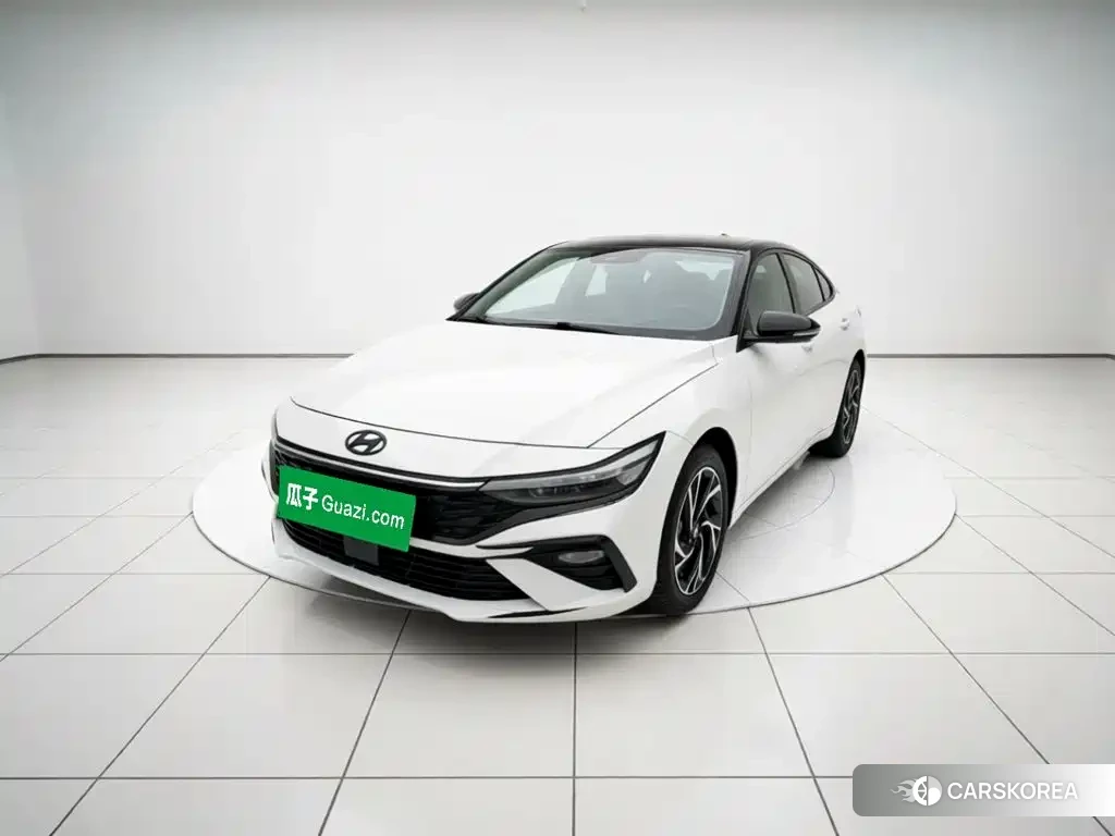 Hyundai Elantra 2024 Белый из Китая, фото 2