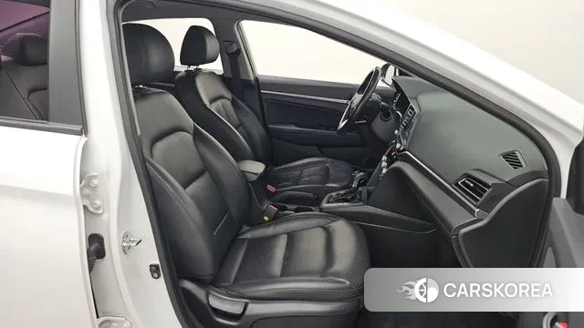 Hyundai The New Avante AD 2018 Белый из Кореи, фото 2