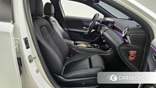 Mercedes-Benz A-Class W177 2024 Белый из Кореи, фото 2