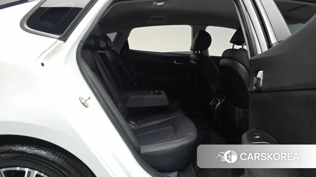 Kia The New K5 2nd generation 2018 Белый из Кореи, фото 2