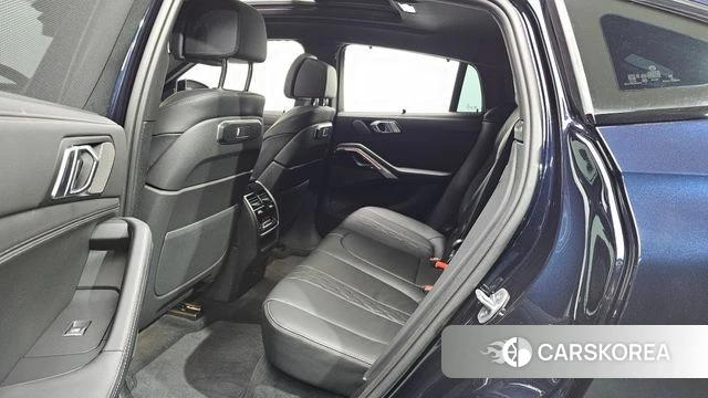 BMW X6 (G06) 2026 Черный из Кореи, фото 2