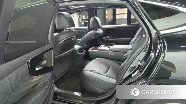 Lexus LS500 5th generation 2024 Черный из Кореи, фото 2