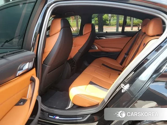 BMW M5 (F90) 2022 Черный из Кореи, фото 2