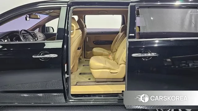 Kia The New Carnival 2019 Черный из Кореи, фото 2