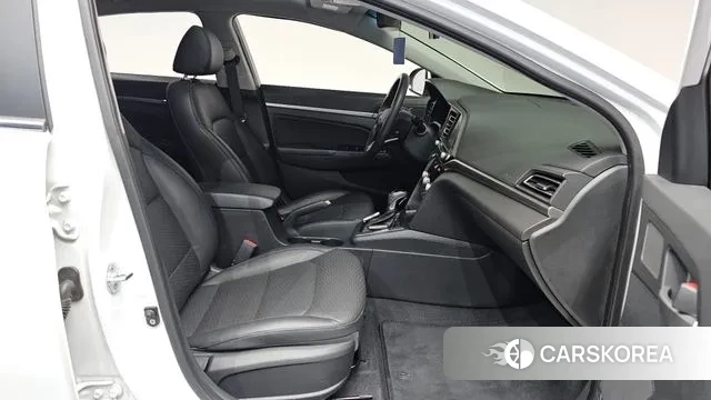 Hyundai The New Avante AD 2018 Белый из Кореи, фото 2