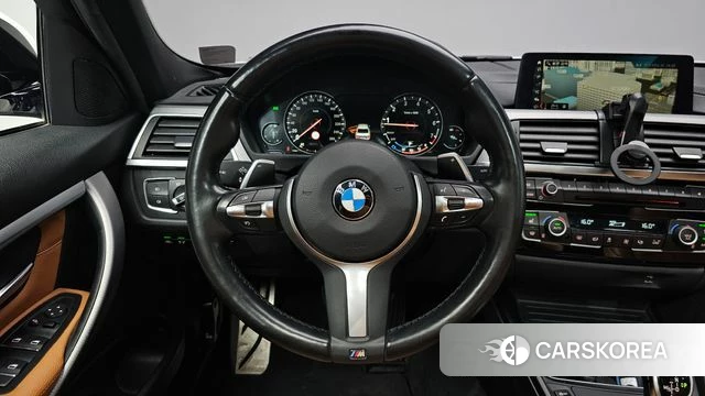 BMW 3 Series (F30) 2018 Белый из Кореи, фото 2