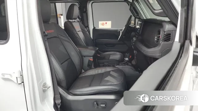 Jeep Wrangler (JL) 2024 Белый из Кореи, фото 2