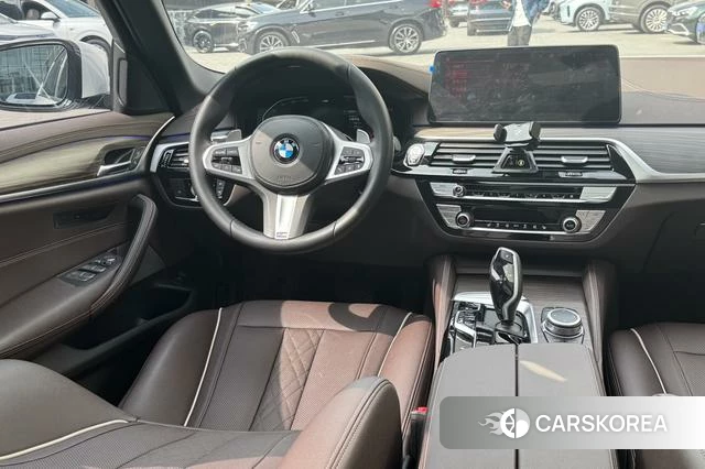 BMW 5 series 2022 Белый из Китая, фото 2