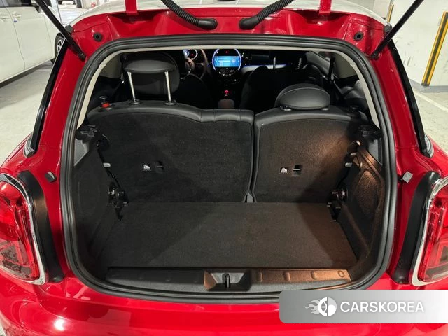 Mini Cooper 2023 Красный из Кореи, фото 2