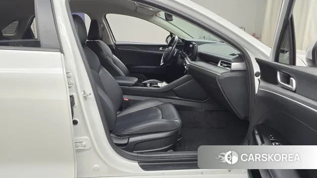 Kia K5 3rd generation 2022 Белый из Кореи, фото 2