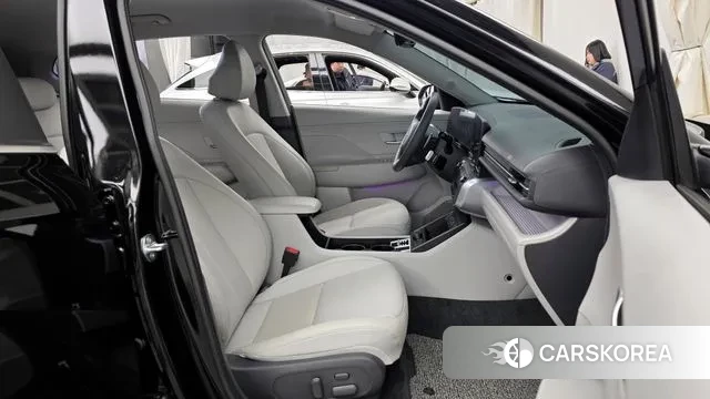 Hyundai Kona (SX2) 2024 Черный из Кореи, фото 2