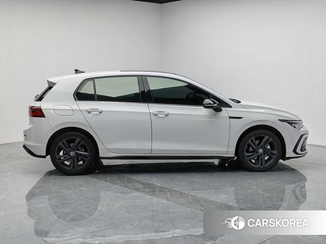 Volkswagen Golf 2021 Белый из Китая, фото 2
