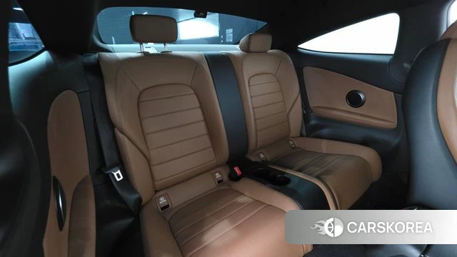 Mercedes-Benz C-Class W205 2019 Черный из Кореи, фото 2