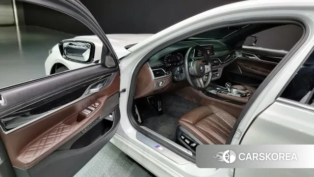 BMW 7 Series (G11) 2019 Белый из Кореи, фото 2