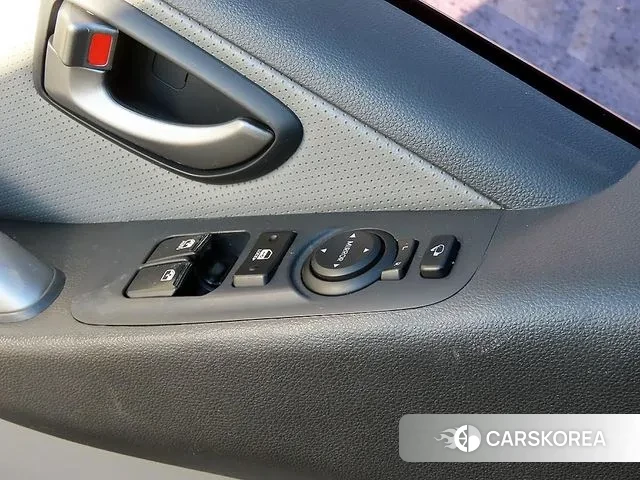 Hyundai The New Grand Starex 2018 Белый из Кореи, фото 2