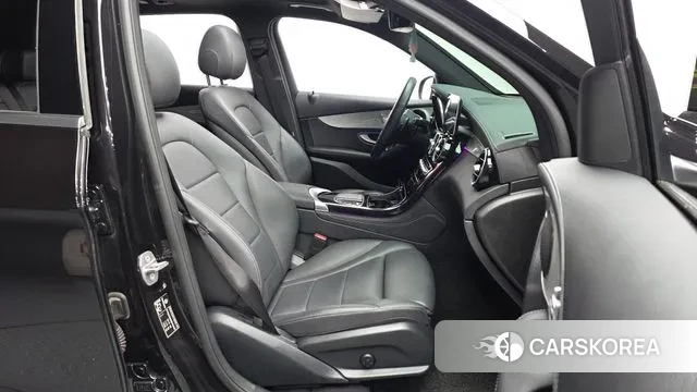 Mercedes-Benz GLC-Class X253 2021 Черный из Кореи, фото 2